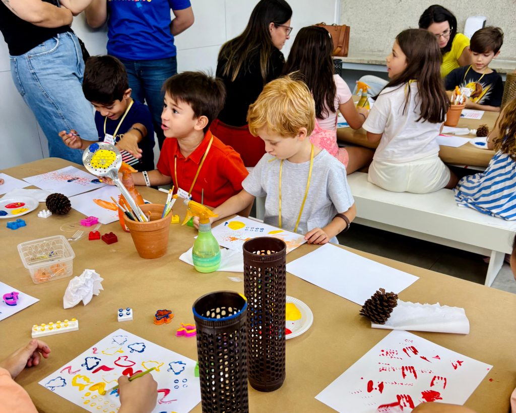 Manhã de Descobertas encanta famílias na Unidade Nicomedes
